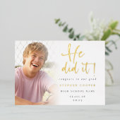 Afstudeerder 2024 foto Hij deed het goudfolie aank Folie Uitnodiging (Staand Voorkant)