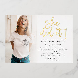 Afstudeerder 2024 foto Ze deed het Afstuderen goud Folie Uitnodiging