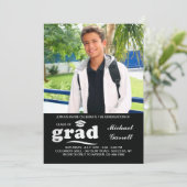 Afstudeerder foto zwart-wit uitnodiging (Staand voorkant)