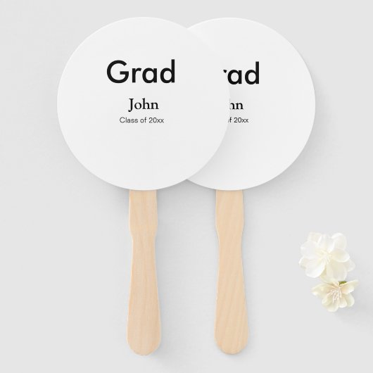 afstudeerder jongen voegt naam toe bevat datumteks handwaaier (Voorkant en achterkant)