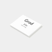 afstudeerder jongen voegt naam toe bevat datumteks post-it® notes (Schuin)