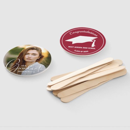 Afstudeerder Pet Afstuderen Foto Crimson Handwaaier (Niet-gemonteerd)