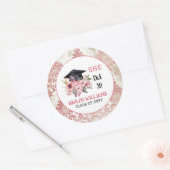 Afstudeerder Pet en Roze Bloemen Ze deed het Ronde Sticker (Envelop)