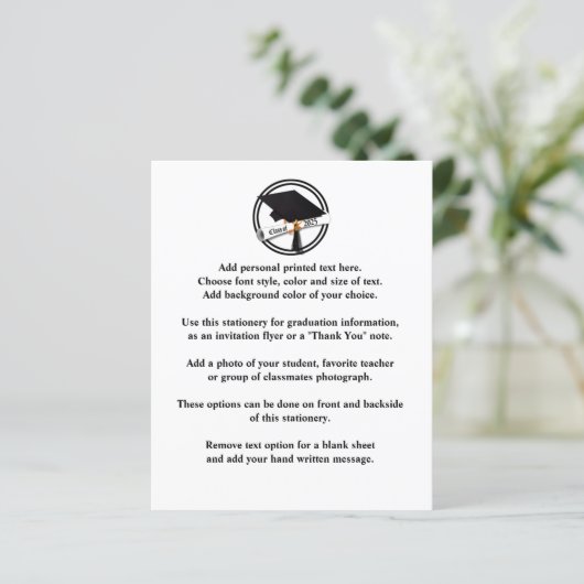 Afstudeerder Pet Klasse van 2025 Afstuderen Aankon (Staand voorkant)