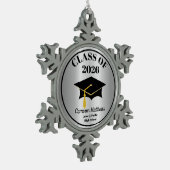 Afstudeerder Pet Klasse van 2026 Silver Name Afstu Tin Sneeuwvlok Ornament (Links)