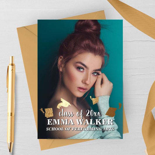 Afstudeerder Pet Toss Afstuderen Aankondiging