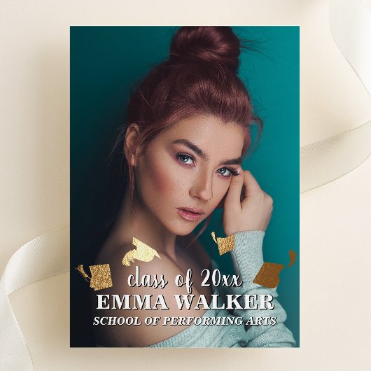 Afstudeerder Pet Toss Afstuderen Aankondiging