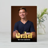 Afstudeerder Photo Retro Class of 2023 Afstuderen Folie Uitnodiging (Staand Voorkant)