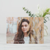 Afstudeerder Script Photo Afstuderen Aankondiging (Staand voorkant)