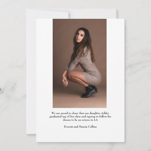 AFSTUDEERDER Typografie Aangepast foto-Afstuderen Aankondiging (Achterkant)