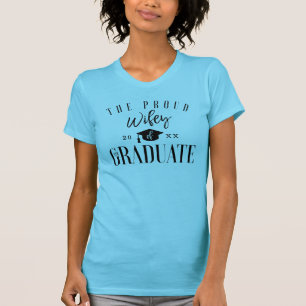 Afstudeerder vieren Trots op Wifey van de Afstud T-shirt