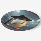 Afstudeerdop op een vlammende honkbal papieren bordje (Gekanteld)