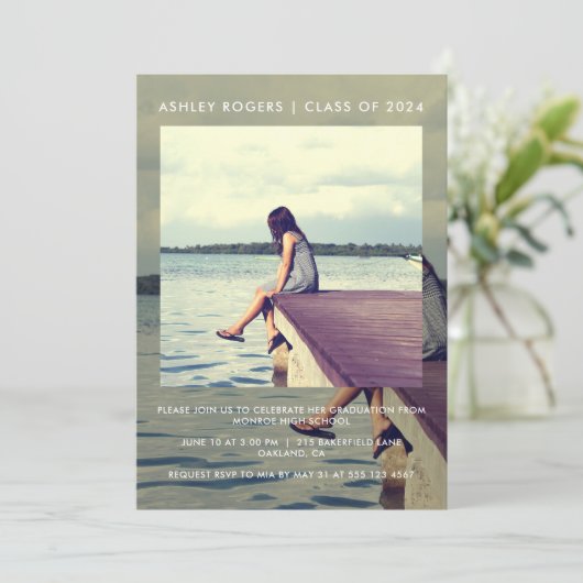 Afstudeerfeest gelaagde foto-uitnodiging kaart (Staand voorkant)