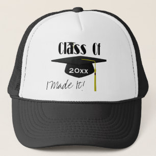 Afstudeerkap en tassel maakte ik het grappig trucker pet