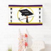 Afstudeerkap met diploma en goudcirkel spandoek (Insitu)