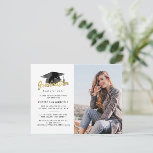 Afstuderen 2024 foto minimalistische partij uitnodiging briefkaart (Staand voorkant)