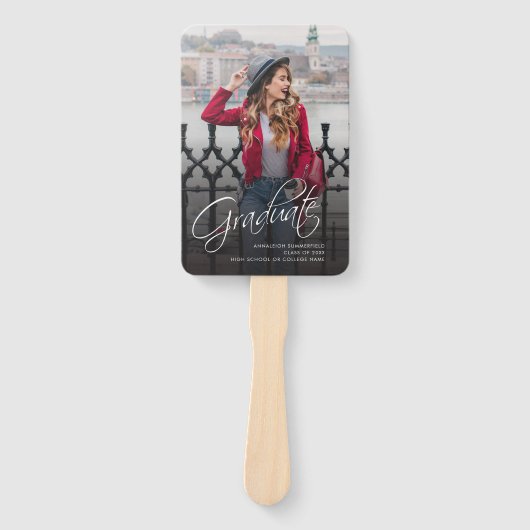 Afstuderen 2025 Foto Afstudeerder Bedankt Handwaaier (Voorkant)