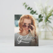 Afstuderen 2025 Foto Afstudeerder Party Script Uitnodiging Briefkaart (Staand voorkant)