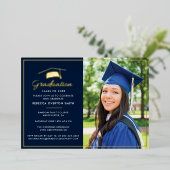 Afstuderen 2025 Foto Navy Blue Script Party Gold Folie Uitnodiging (Staand Voorkant)