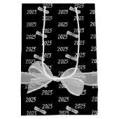 Afstuderen 2025 Gefeliciteerd met je inzet Medium Cadeauzakje (Achterkant)