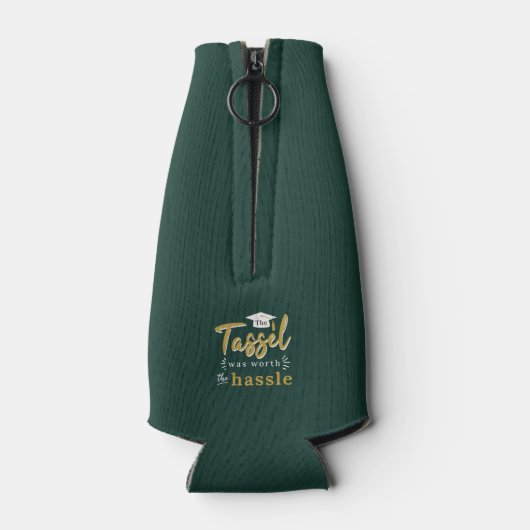 Afstuderen 2025 Green Gag Afstudeerder Party Flesjeskoeler (Achterkant)