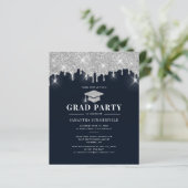 Afstuderen 2025 Navy Blue Afstudeerder Party Invit (Staand voorkant)