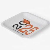 Afstuderen 2025 Sinaasappel en zwart op hout Papieren Bordje (Gebogen)