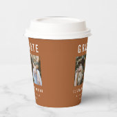 Afstuderen 2: typografie van terracotta papieren bekers (Links)