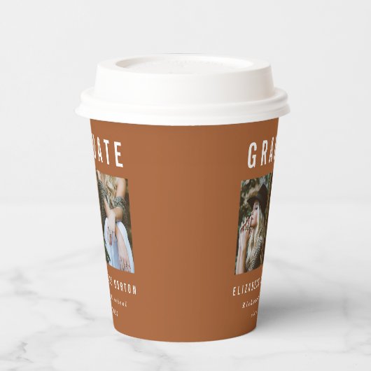 Afstuderen 2: typografie van terracotta papieren bekers (Links)