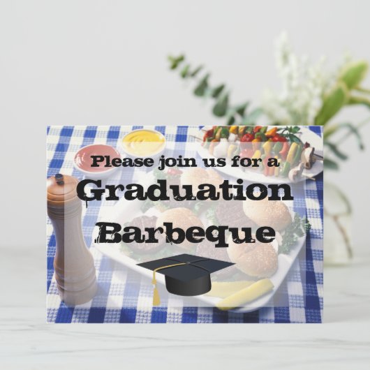 Afstuderen Barbeque, Burgers on Table Personalized Kaart (Staand voorkant)