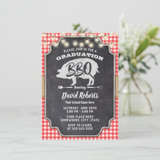 Afstuderen BBQ Rustic Chalkboard Red Gingham Kaart (Staand voorkant)