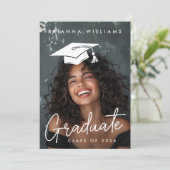 Afstuderen bewerkbare pet foto afstuderen aankondiging (Staand voorkant)