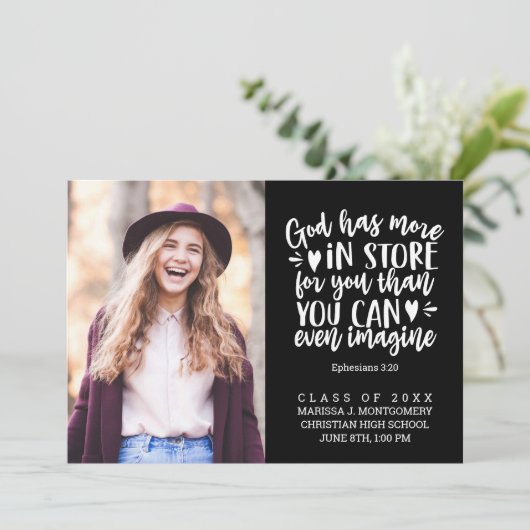 Afstuderen Bijbel Verse Photo White Script Black Aankondiging (Staand voorkant)