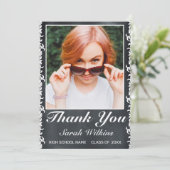 Afstuderen Blackboard & White Lace Foto Bedankkaart (Staand voorkant)