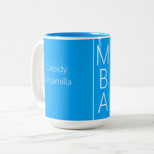 Afstuderen blauwe naam MBA Tweekleurige Koffiemok (Voorkant links)