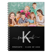 Afstuderen class 2025 foto zwart wit monogram notitieboek (Voorkant)