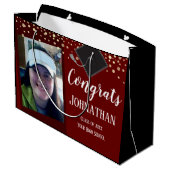 Afstuderen combineert twee foto's met grote cadeau groot cadeauzakje (Achterkant Gekanteld)