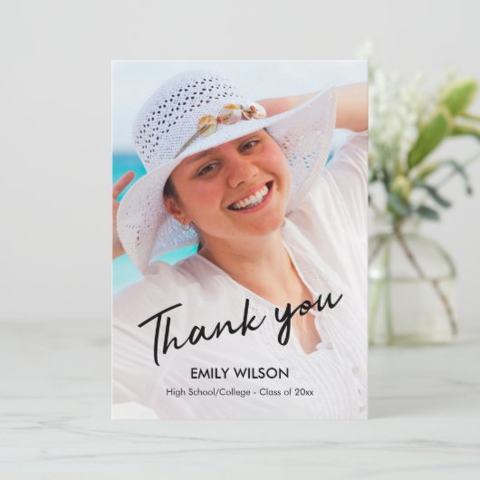 Afstuderen Dank u Afstudeerder Foto Chic Patroon Aankondiging (Staand voorkant)