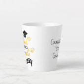 Afstuderen dat de aanval de hal waard was latte mok (Voorkant)