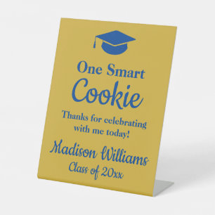 Afstuderen Één Slim Koekje om Afstudeerder te gaan Reclamebord Met Voetstuk