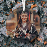Afstuderen Eenvoudige Moderne Klassieke Foto van h Glas Ornament<br><div class="desc">Dit eenvoudige en klassieke ontwerp is samengesteld uit sans serif en playful krommende typografie en voegt een douanefoto toe.</div>
