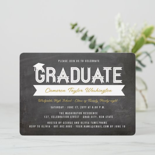 Afstuderen Eenvoudige Ribbon Chalkboard Graduation Kaart (Staand voorkant)