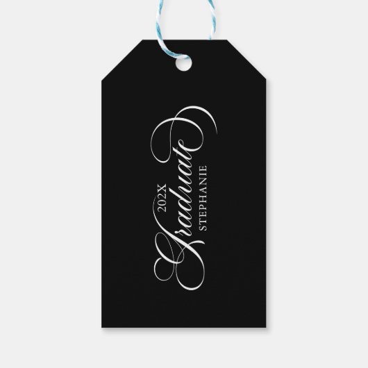 Afstuderen Elegant Zwart Wit Script Typografie Cadeaulabel (Achterkant)