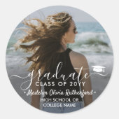 Afstuderen Foto & Elegant White Script Class Year Ronde Sticker (Voorkant)