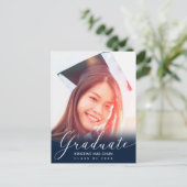 Afstuderen Foto Modern Script Blue Invitation Briefkaart (Staand voorkant)