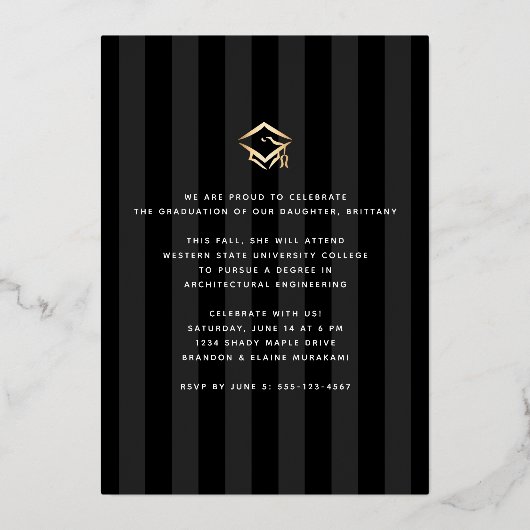 Afstuderen foto modern script zwart echt goud folie uitnodiging (Achterkant)
