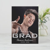 Afstuderen foto modern zwart minimalist aankondiging (Staand voorkant)