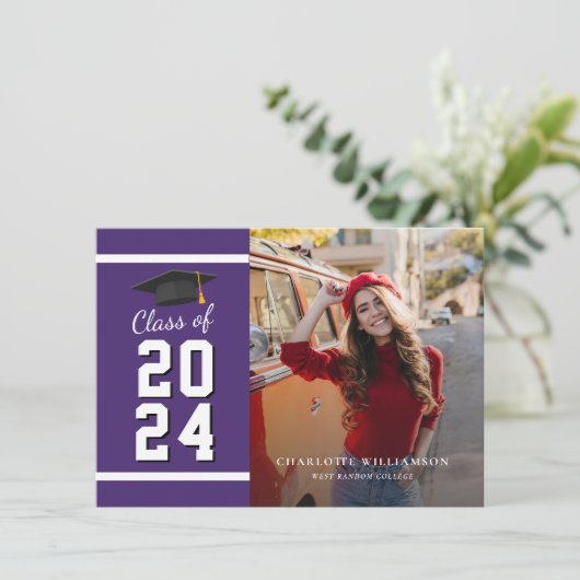 Afstuderen Foto Paarse Afstudeerder 2025 Aankondig (Staand voorkant)