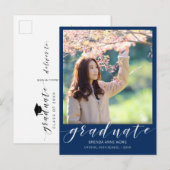 Afstuderen Foto Wit Script Royal Blue 2025 Aankondigingskaart (Voorkant / Achterkant)