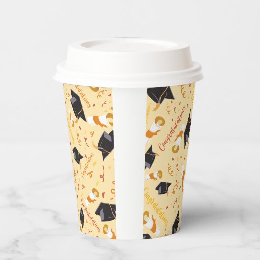 Afstuderen gefeliciteerd papieren bekers (Links)